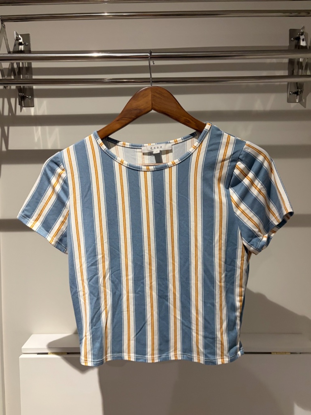Gaze Blue Orange Striped Short Sleeve Crop Tee Size M